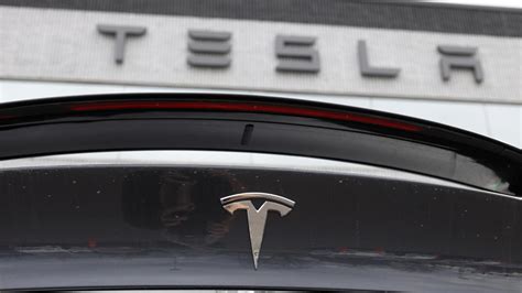Tesla'ya 1,5 milyon dolarlık tehlikeli atık cezası - Son Dakika Haberleri